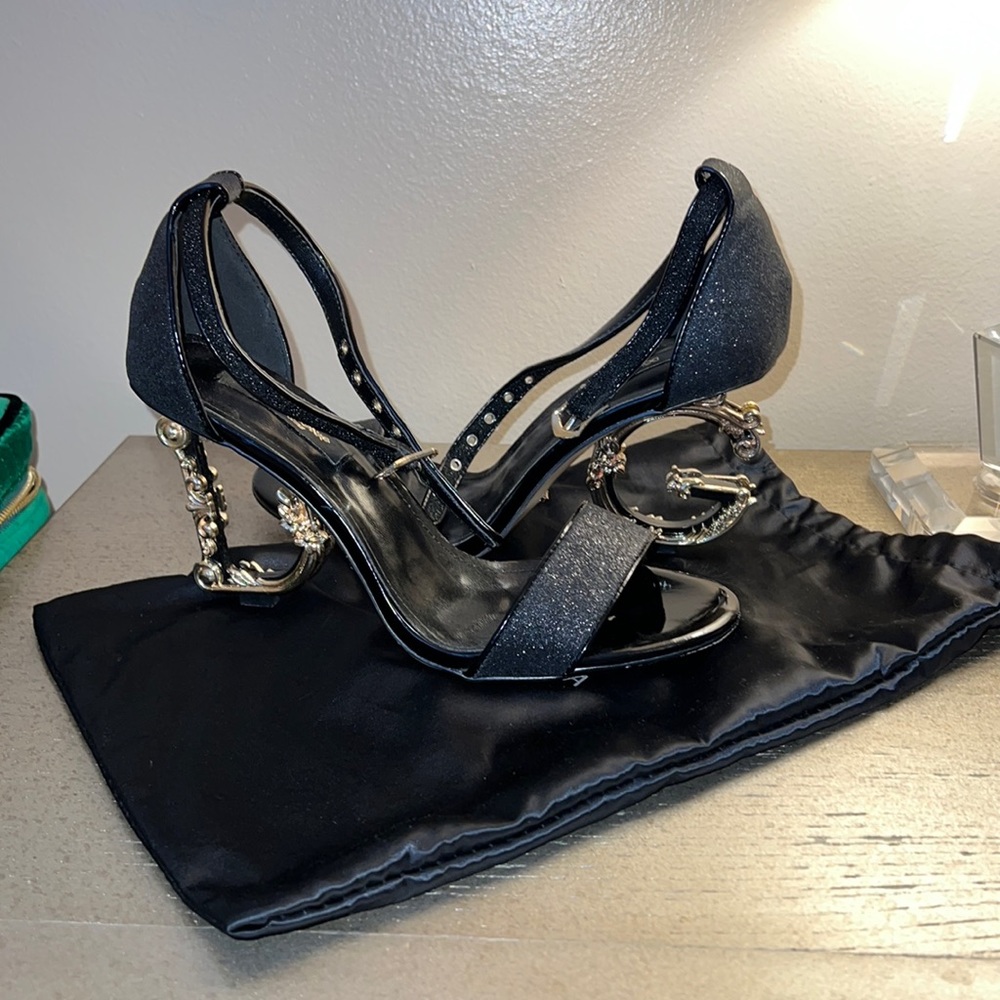 dolce & gabbana baroque dg heel sandals